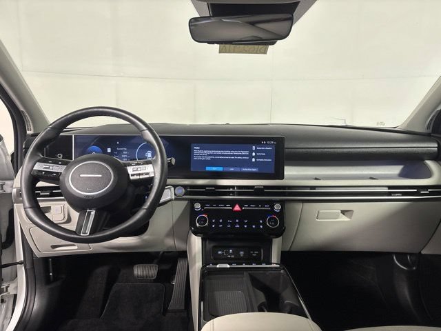 Used 2025 Hyundai Tucson Limited AWD/4WD image 32