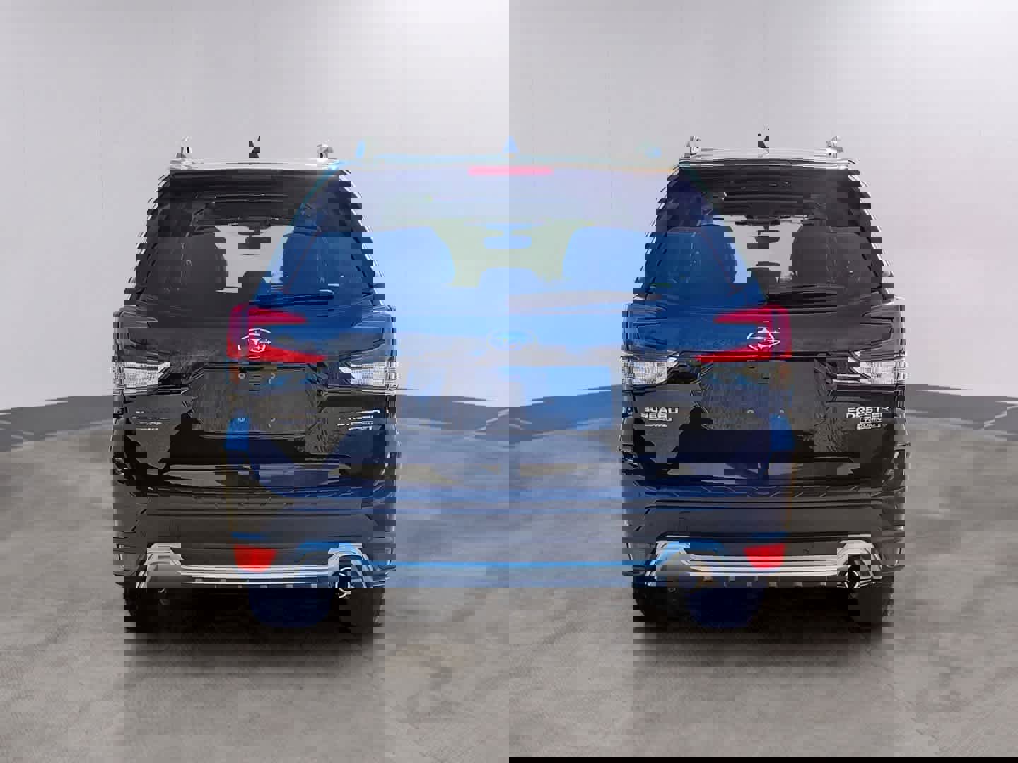 Used 2023 Subaru Forester Touring image 5