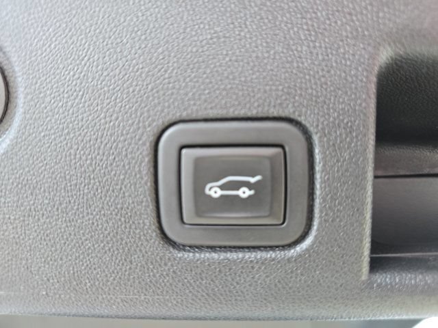 Used 2024 Chevrolet Equinox LT FWD image 16