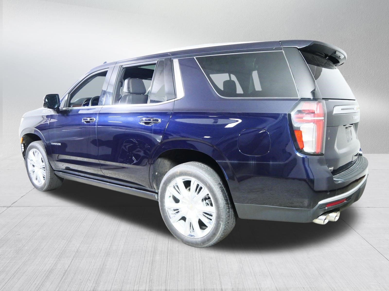 Used 2024 Chevrolet Tahoe High Country AWD/4WD image 5
