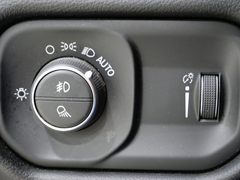 Used 2024 RAM 2500 Big Horn image 13