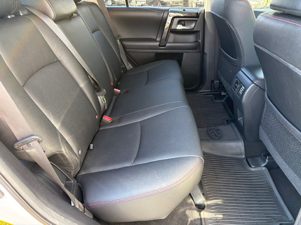 Used 2020 Toyota 4Runner TRD Off-Road Premium w/ Moonroof Package AWD/4WD image 15