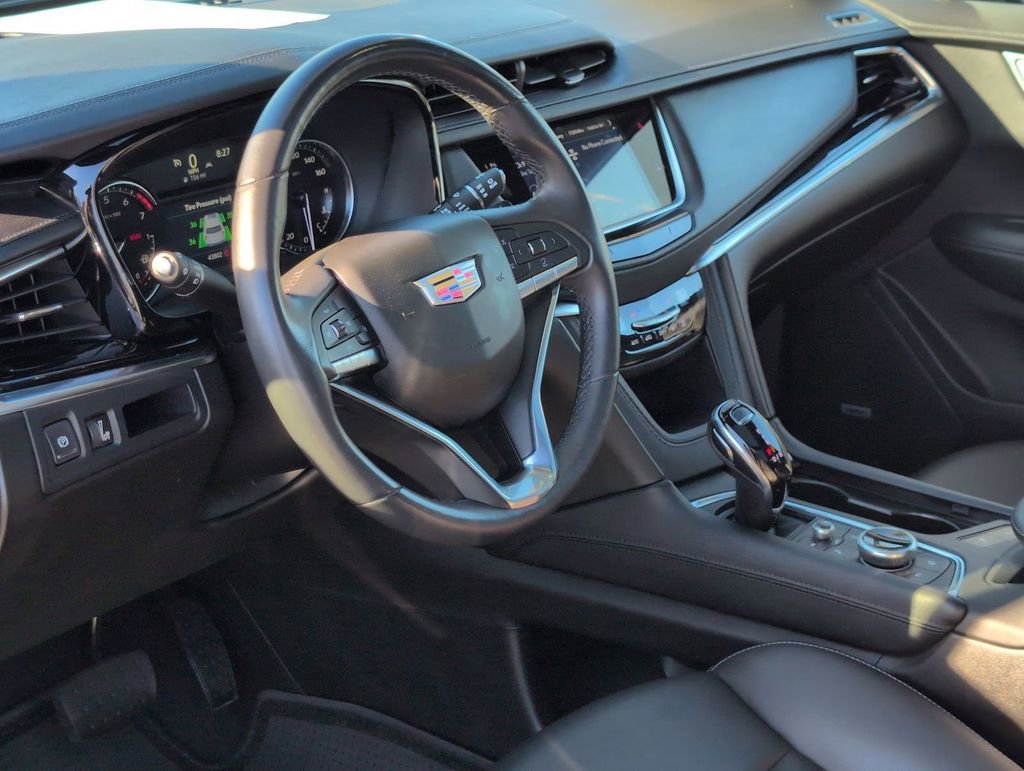 Certified 2023 Cadillac XT6 Luxury image 8