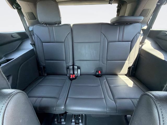 Used 2022 Chevrolet Tahoe RST w/ Luxury Package AWD/4WD image 17
