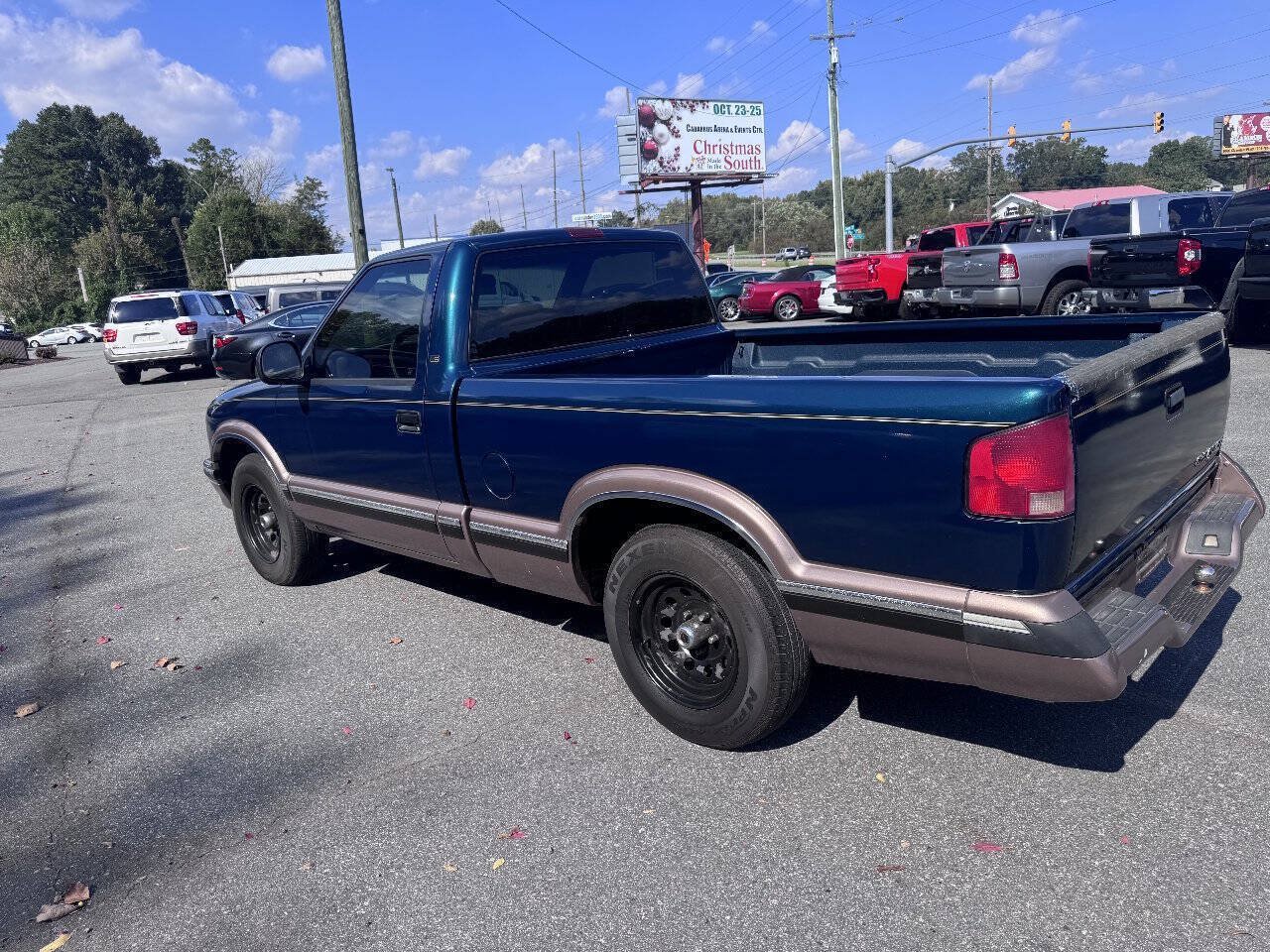 Used 1996 Chevrolet S10 Pickup LS RWD image 3