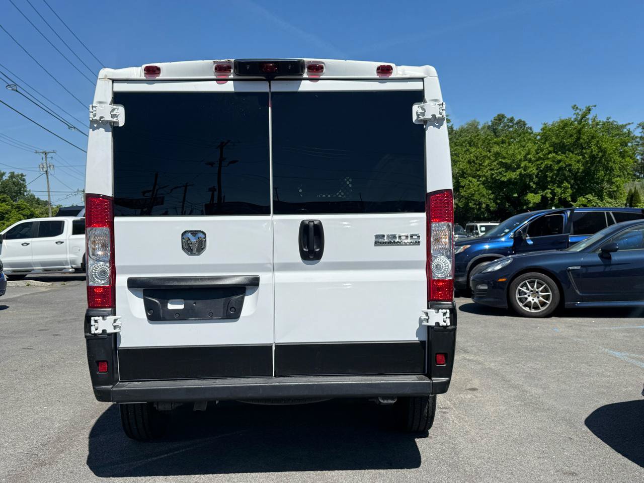 Used 2025 RAM ProMaster 2500 w/ U-Haul Equipment Group FWD image 6