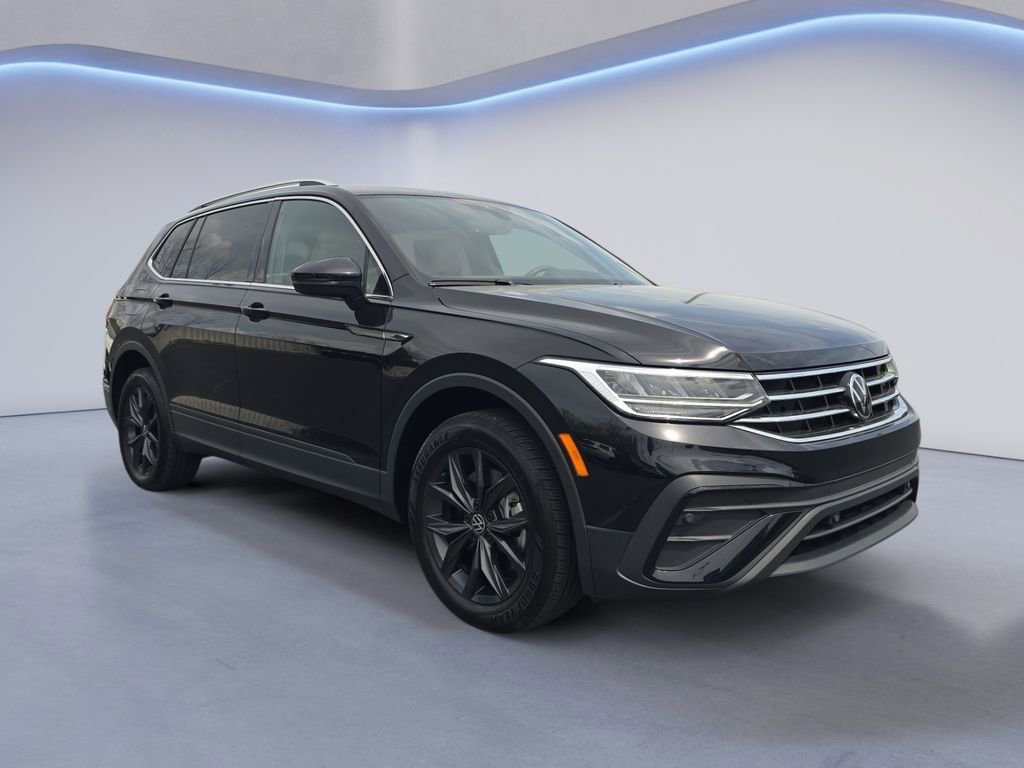 Used 2024 Volkswagen Tiguan SE image 7