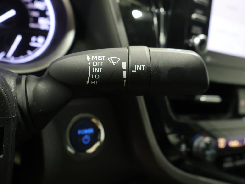 Used 2021 Toyota Camry LE FWD image 34