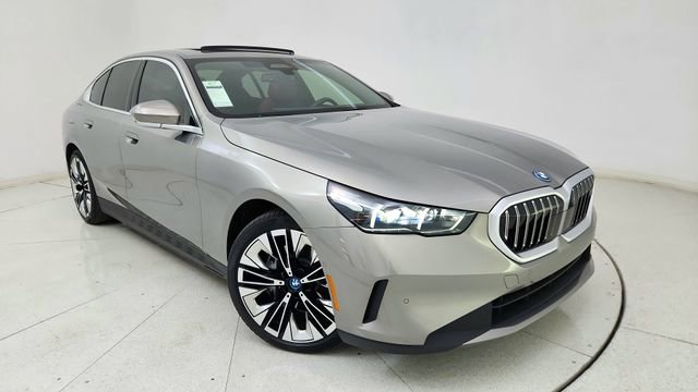 Used 2025 BMW i5 xDrive40 image 87
