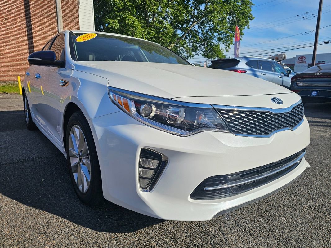 Used 2018 Kia Optima S FWD image 4