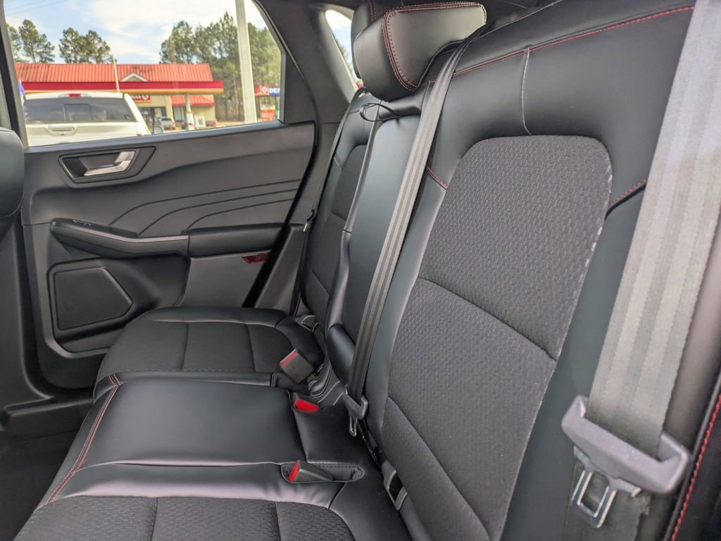 New 2026 Ford Escape ST-Line w/ Tech Pack #1 AWD/4WD image 13