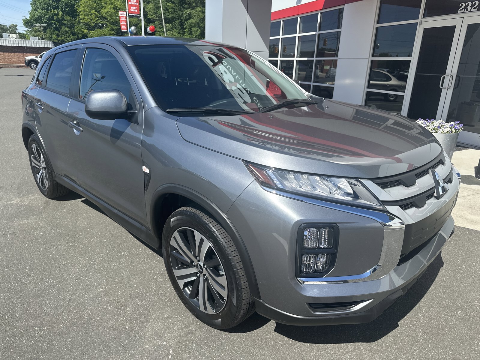 Used 2025 Mitsubishi Outlander Sport ES AWD/4WD image 2