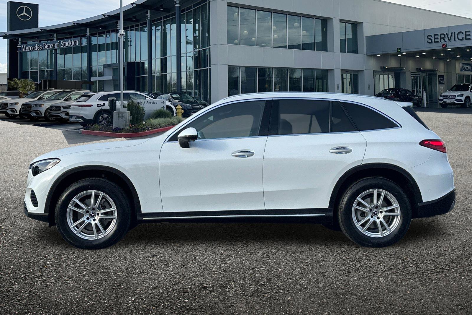 New 2026 Mercedes-Benz GLC 300 4MATIC image 7