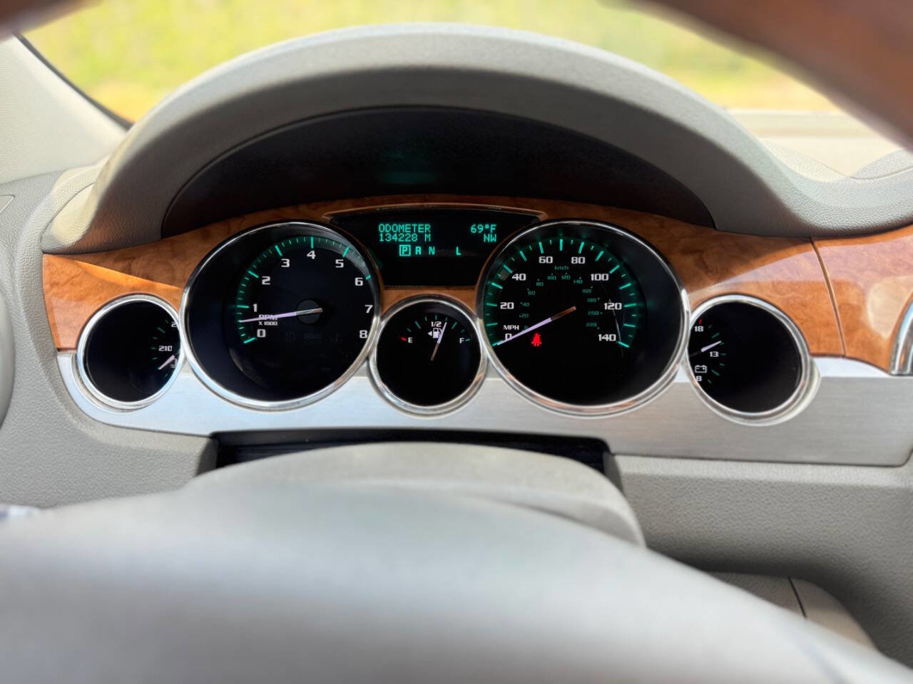 Used 2012 Buick Enclave Premium w/ LPO, Cargo Convenience Pkg FWD image 10