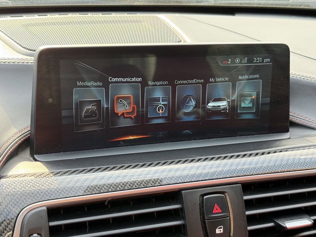 Used 2017 BMW M4 Convertible image 29