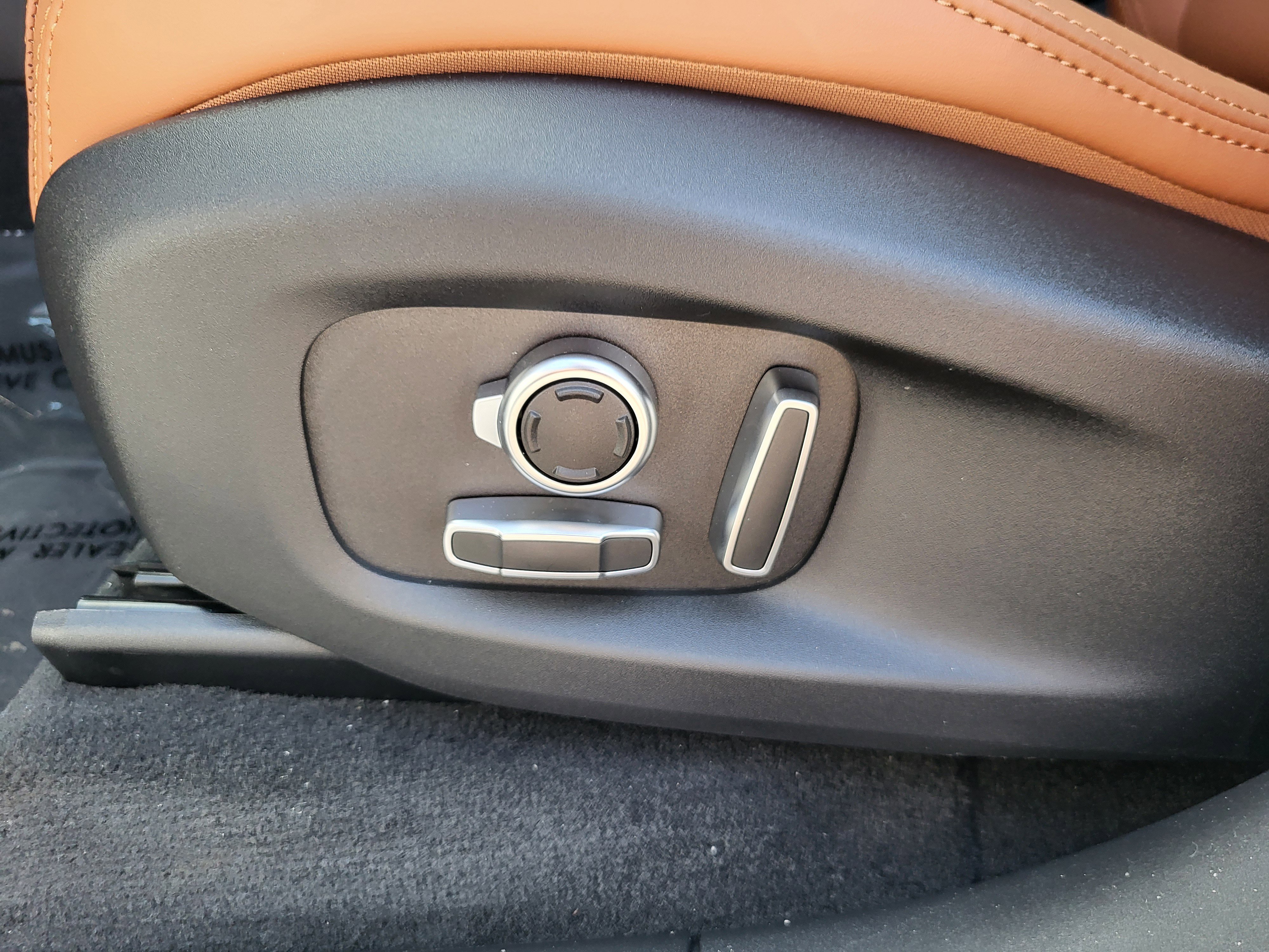 New 2026 Jaguar F-PACE R-Dynamic S image 11