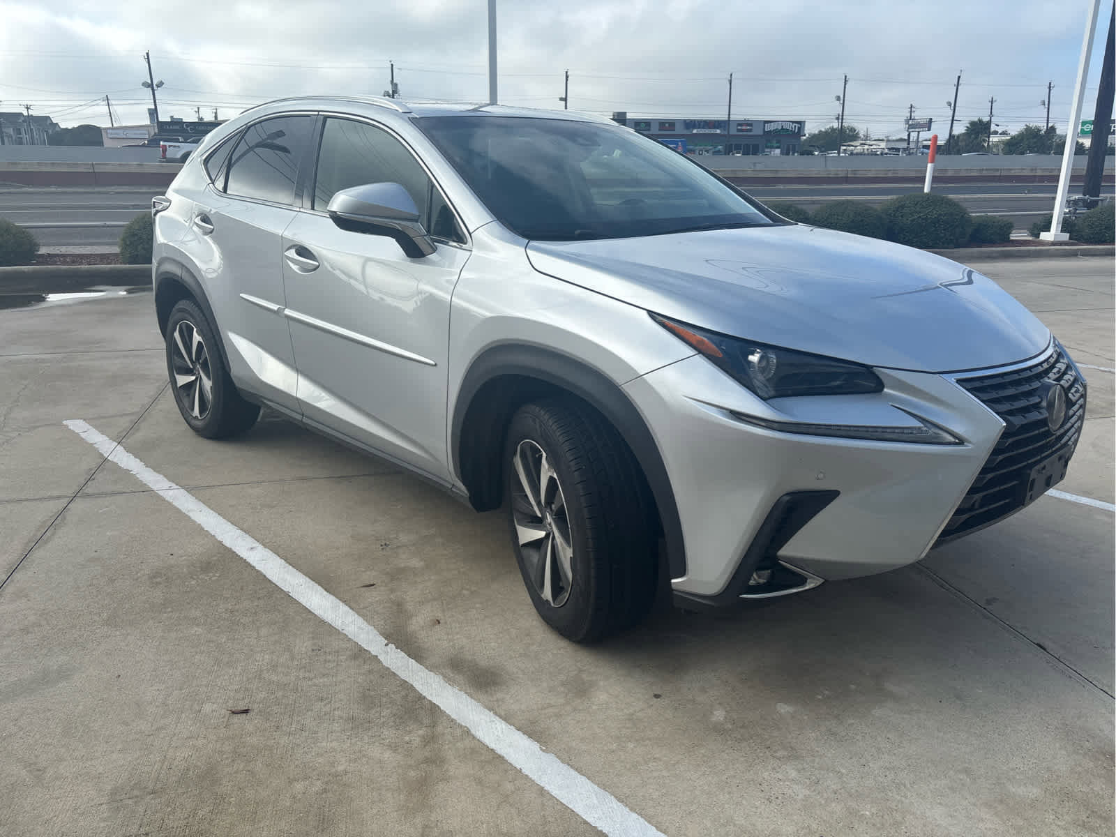 Used 2019 Lexus NX 300 FWD image 5