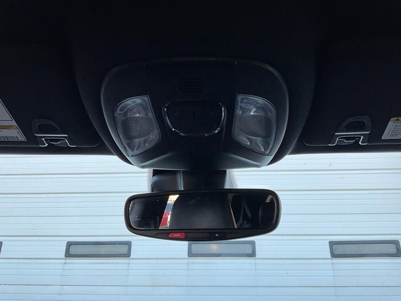 Used 2025 Jeep Compass Trailhawk image 15