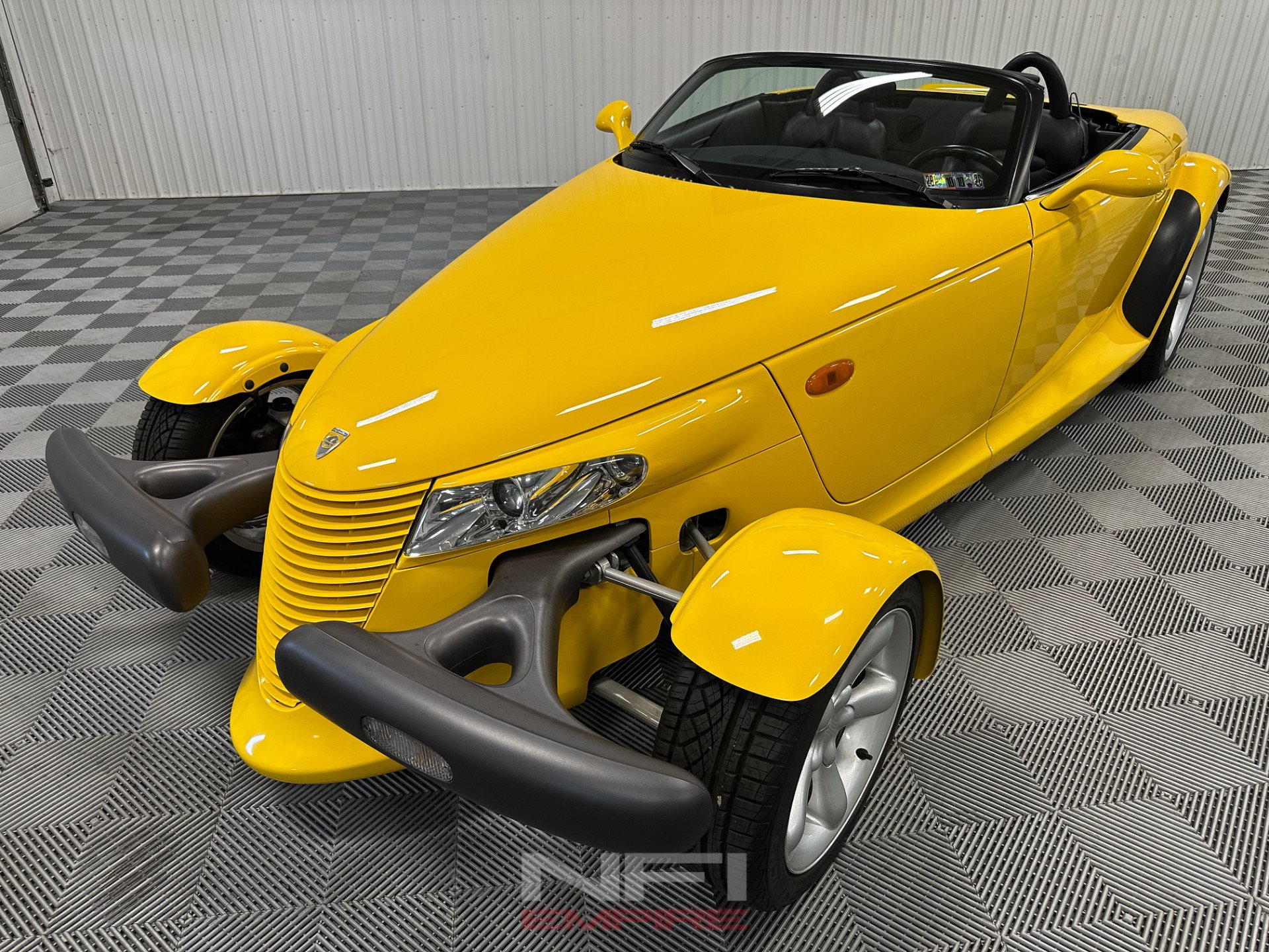 Used 1999 Plymouth Prowler RWD image 5
