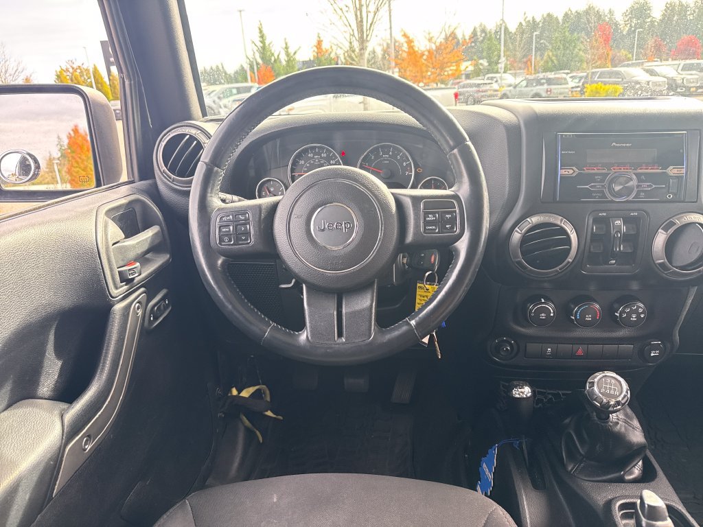 Used 2015 Jeep Wrangler Unlimited Sport AWD/4WD image 7