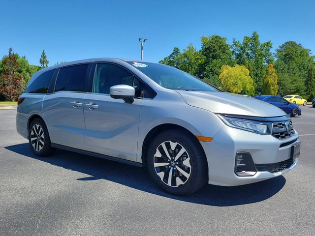 Certified 2025 Honda Odyssey EX-L image 3