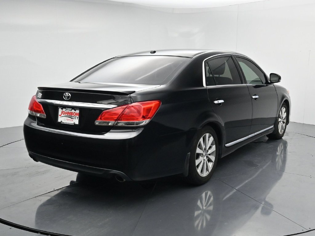 Used 2011 Toyota Avalon Limited FWD image 7