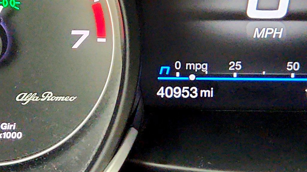 Used 2022 Alfa Romeo Stelvio Veloce AWD/4WD image 16