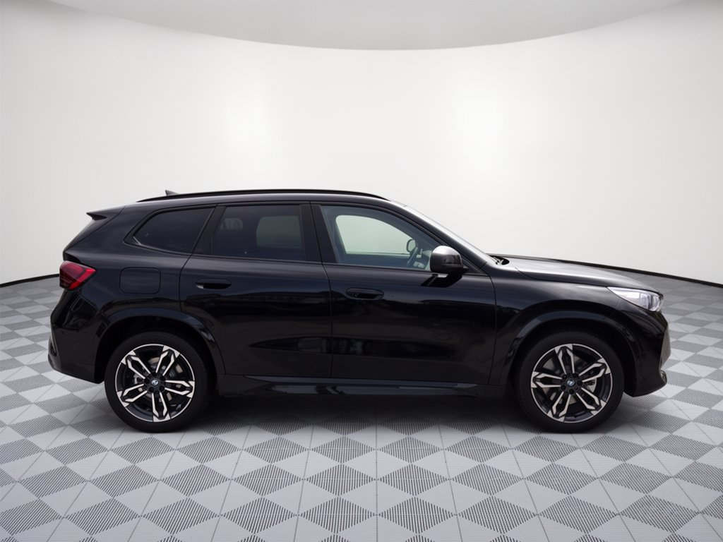 New 2026 BMW X1 xDrive28i w/ Technology Package AWD/4WD image 8