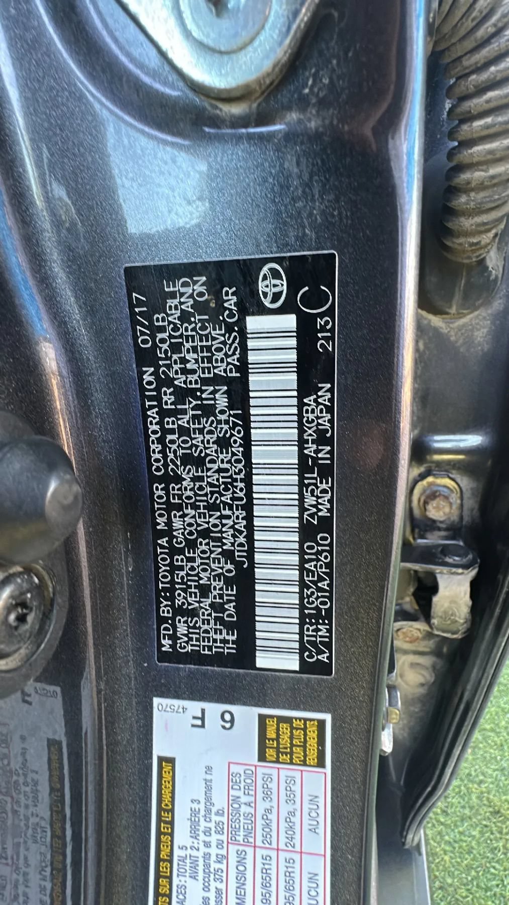 Used 2017 Toyota Prius Four w/ Advanced Technology Package FWD image 46