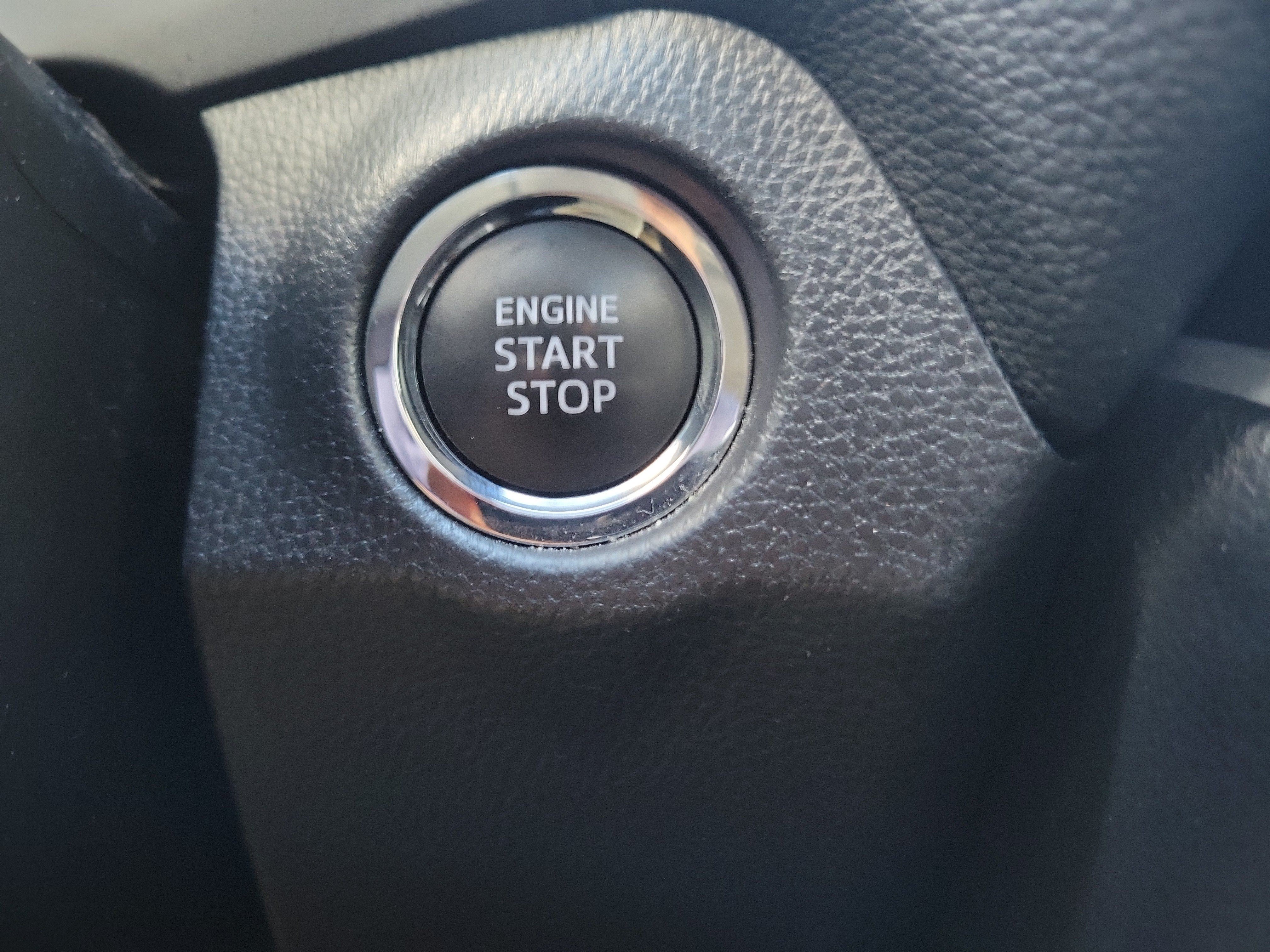 Used 2024 Toyota RAV4 XLE Premium FWD image 31