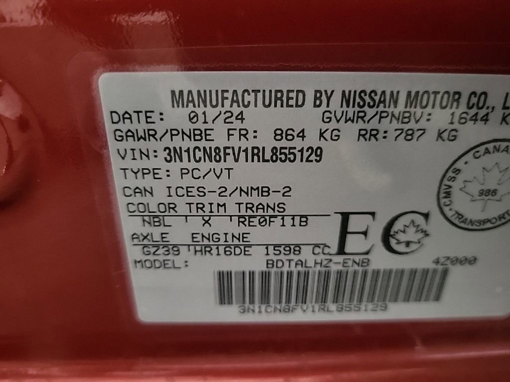 Used 2024 Nissan Versa SR image 19