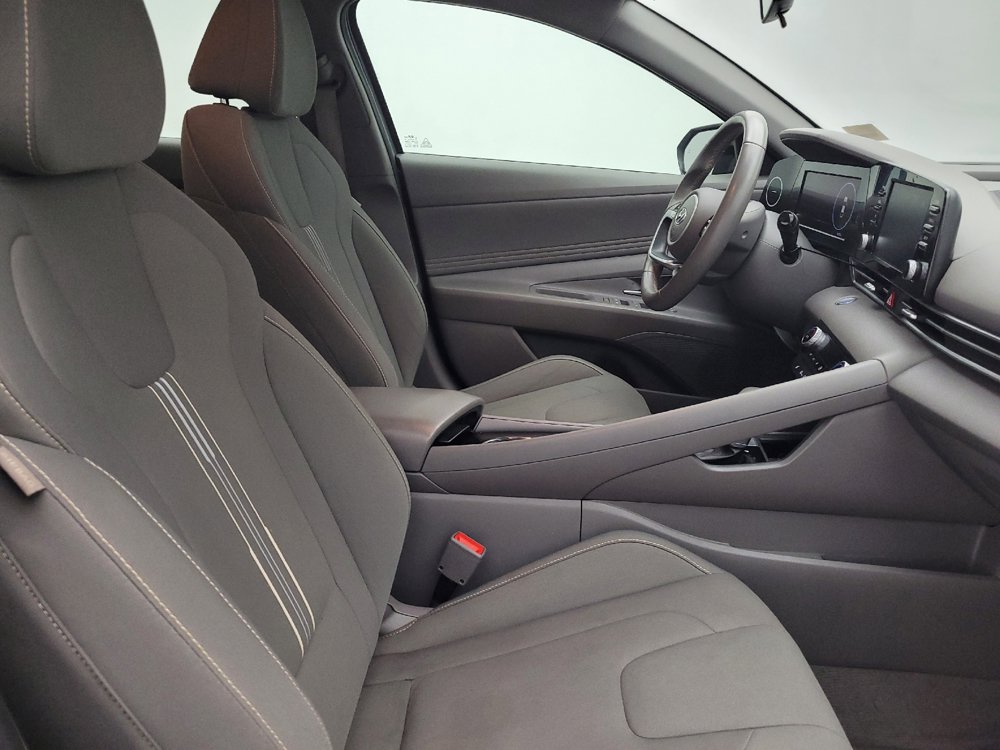 Used 2021 Hyundai Elantra SEL w/ Convenience Package FWD image 21