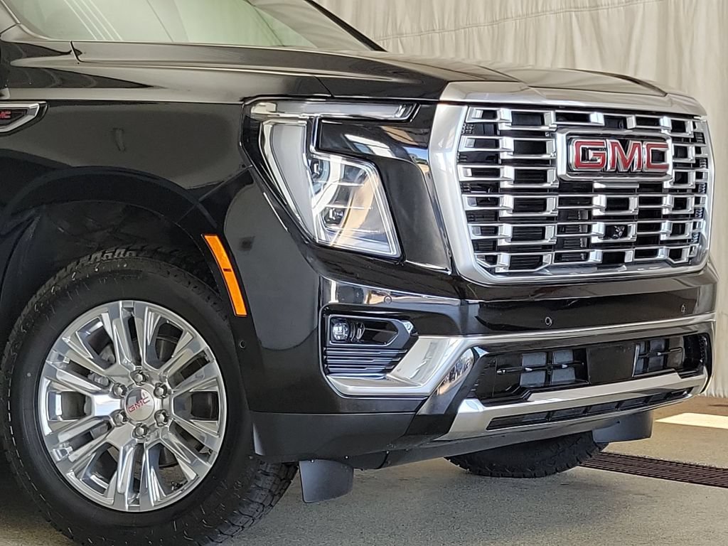 Certified 2025 GMC Yukon Denali AWD/4WD image 6