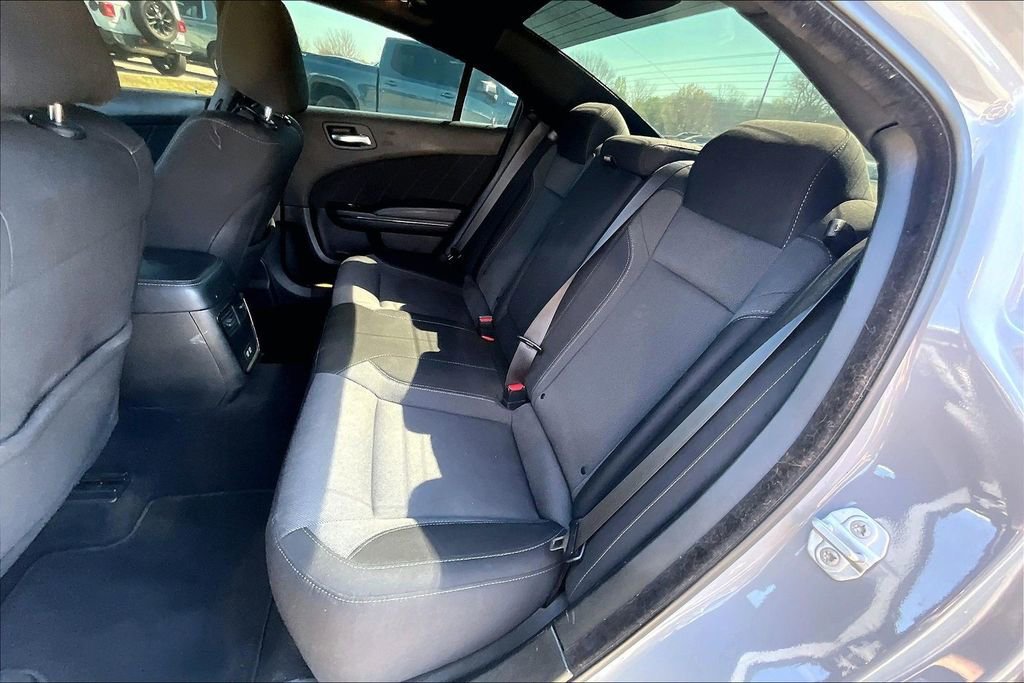 Used 2022 Dodge Charger SXT w/ Blacktop Package image 25