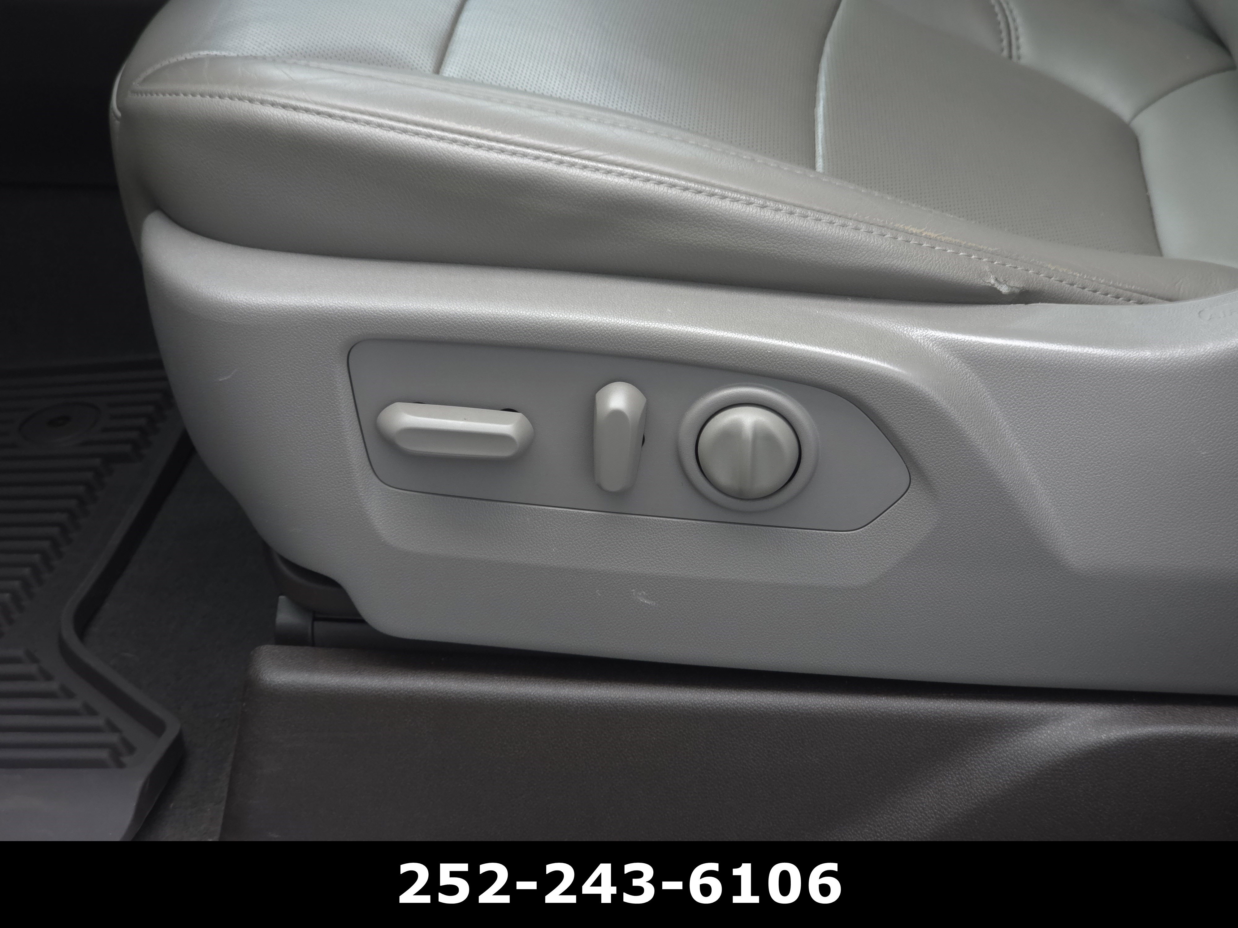 Used 2020 GMC Sierra 1500 SLT w/ SLT Premium Plus Package image 11