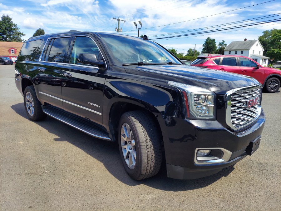 Used 2020 GMC Yukon XL Denali w/ Open Road Package AWD/4WD image 3