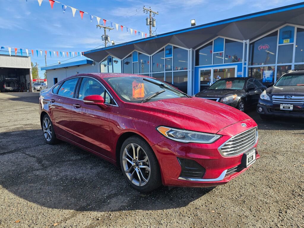 Used 2019 Ford Fusion SEL image 1
