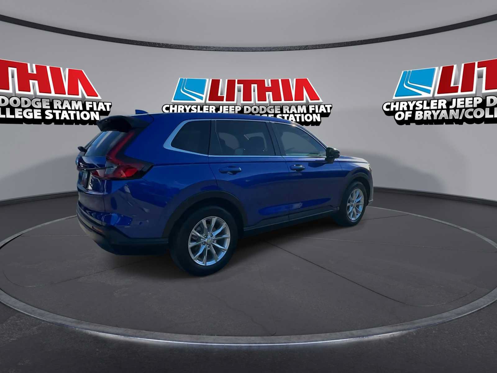 Used 2025 Honda CR-V EX image 8