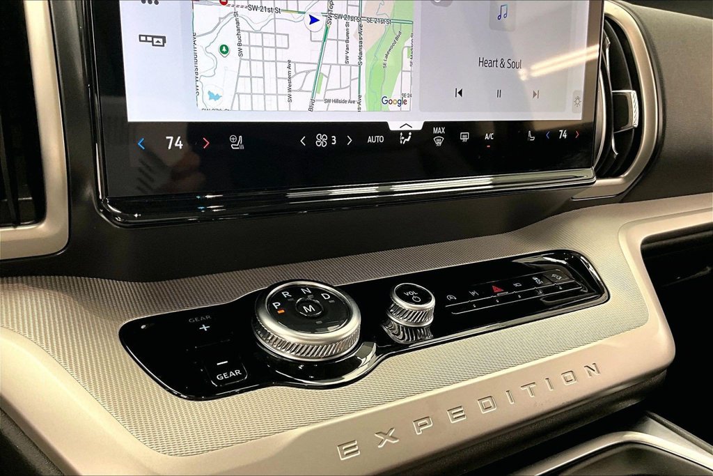 Certified 2025 Ford Expedition Max Active AWD/4WD image 32