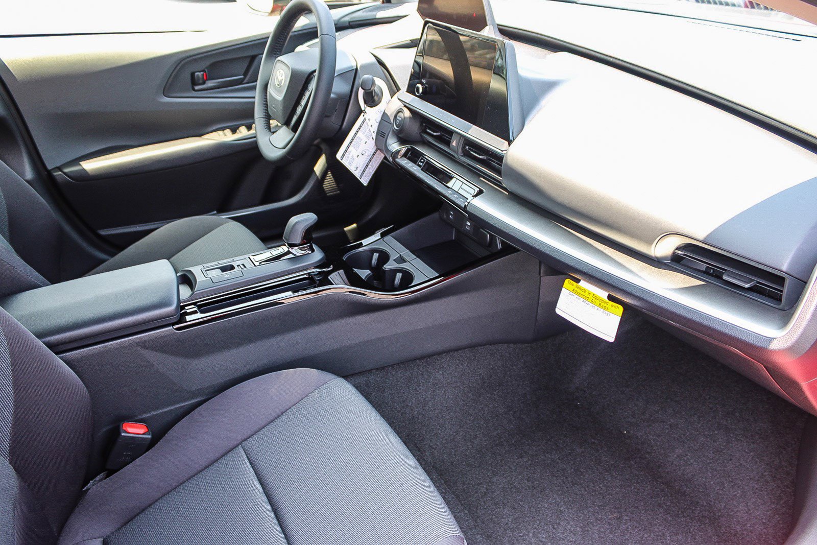 New 2026 Toyota Prius LE FWD image 18