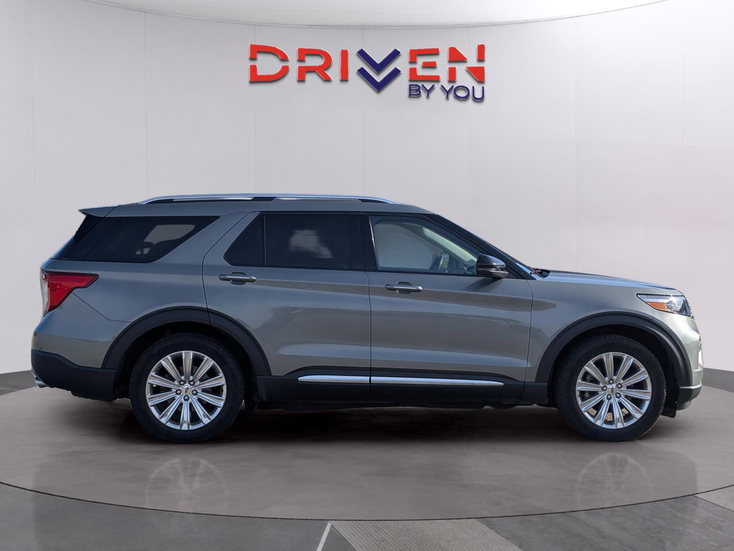 Used 2020 Ford Explorer Limited image 6