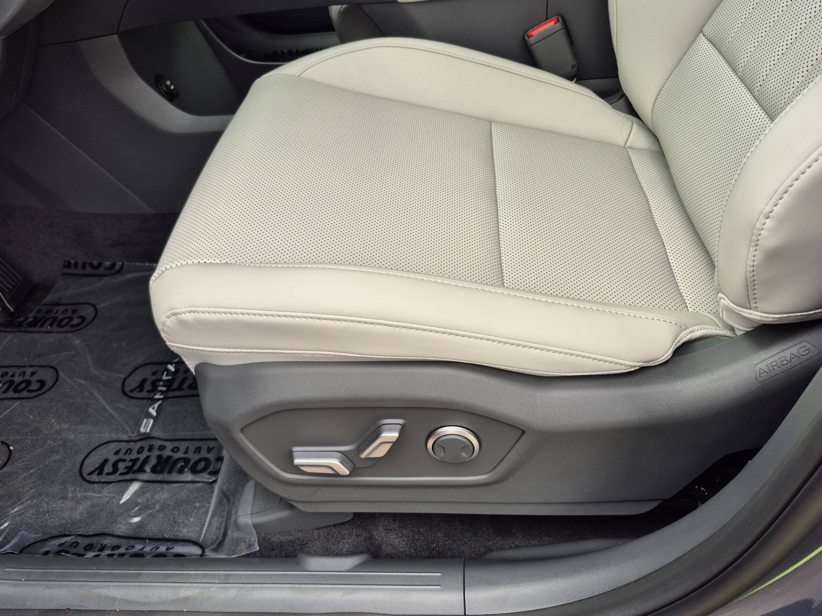 New 2026 Hyundai Santa Fe SEL FWD image 30