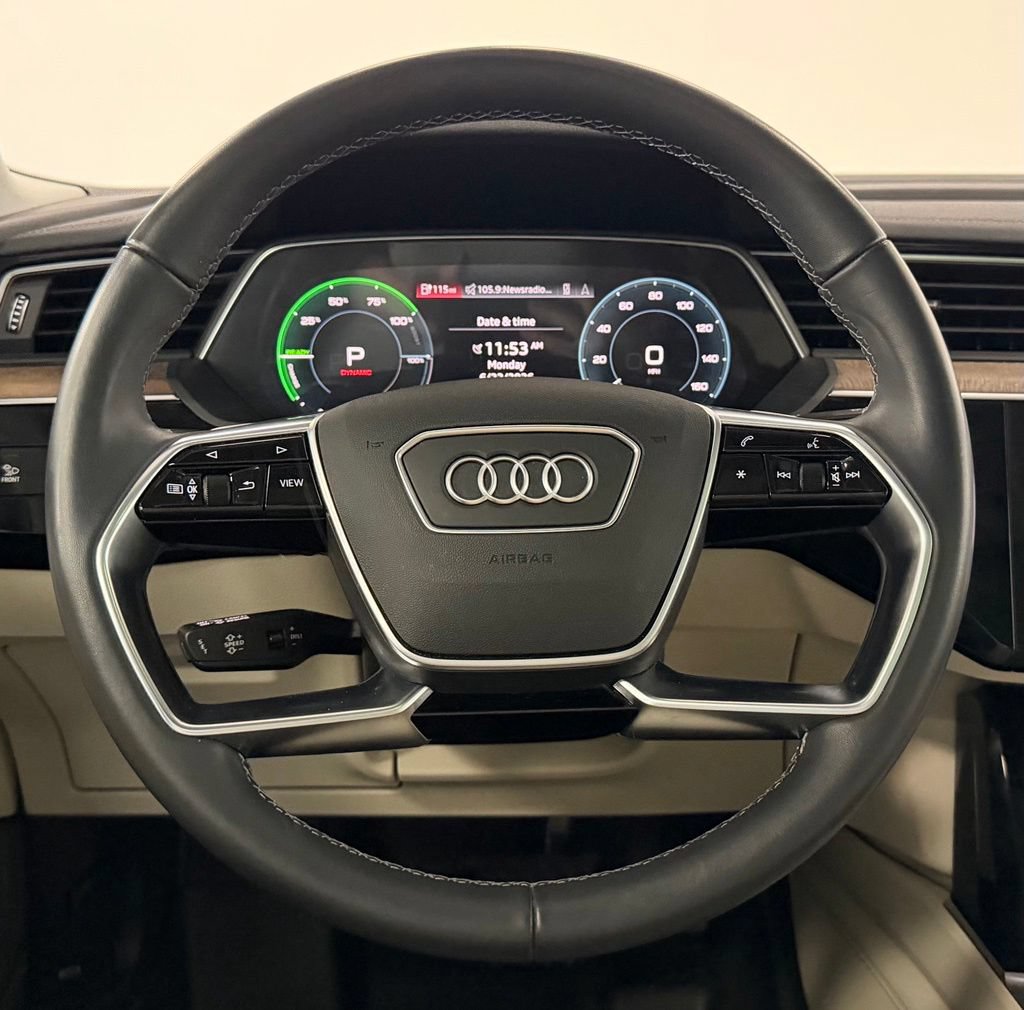 Used 2022 Audi e-tron Premium Plus AWD/4WD image 15