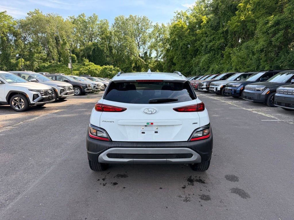 Used 2023 Hyundai Kona SEL AWD/4WD image 4