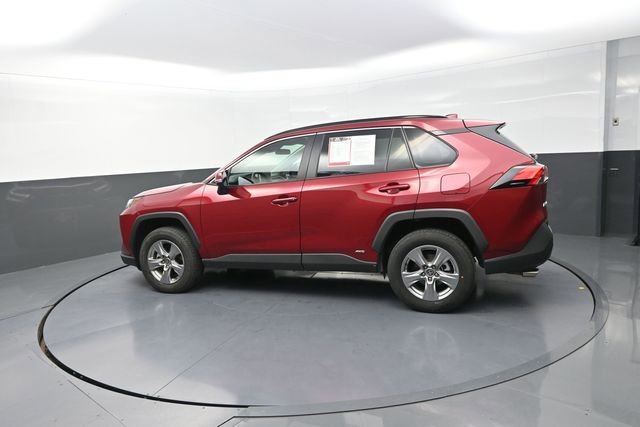 Used 2025 Toyota RAV4 XLE AWD/4WD image 45