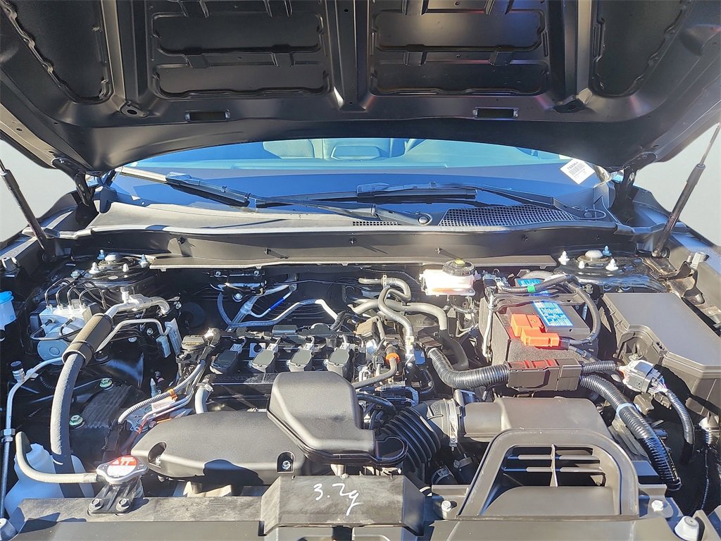 Certified 2025 Honda CR-V EX image 32