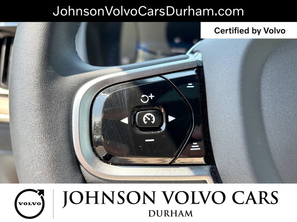 Certified 2025 Volvo XC90 B5 Core AWD/4WD image 25