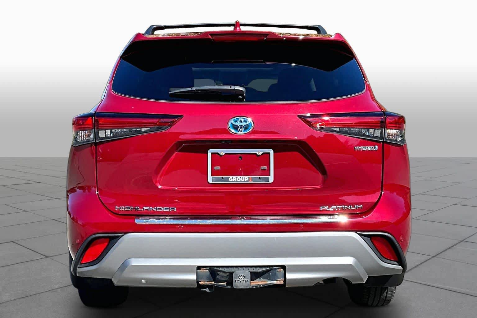 Used 2023 Toyota Highlander Platinum AWD/4WD image 5