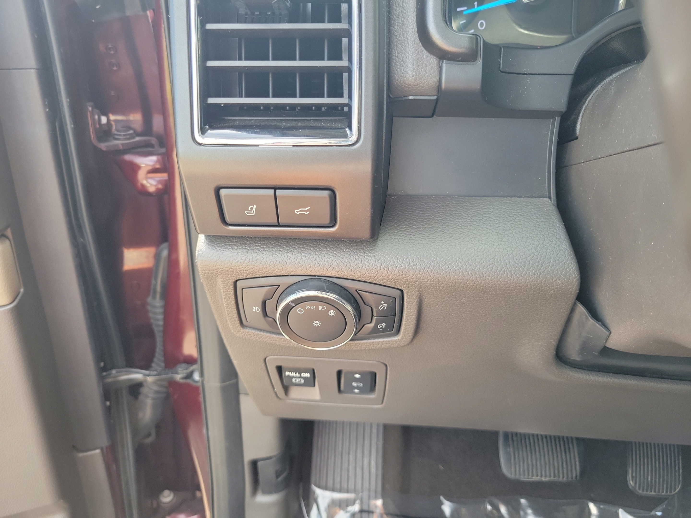 Used 2021 Ford Expedition Max Limited RWD image 18
