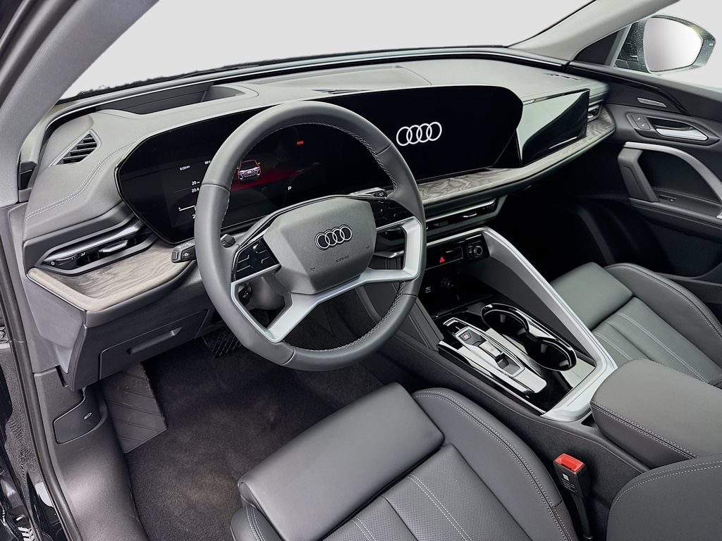 Used 2025 Audi Q5 Premium Plus w/ Premium Plus AWD/4WD image 10